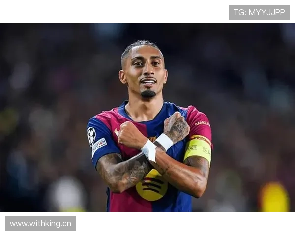 拉菲尼亚:西甲冠军成员完成生涯重要荣誉 拉菲尼亚:西甲冠军成员完成生涯重要荣誉