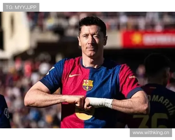 莱万西甲本赛季数据下滑:个人状态与战术角色如何体现 莱万西甲本赛季数据下滑:个人状态与战术角色如何体现