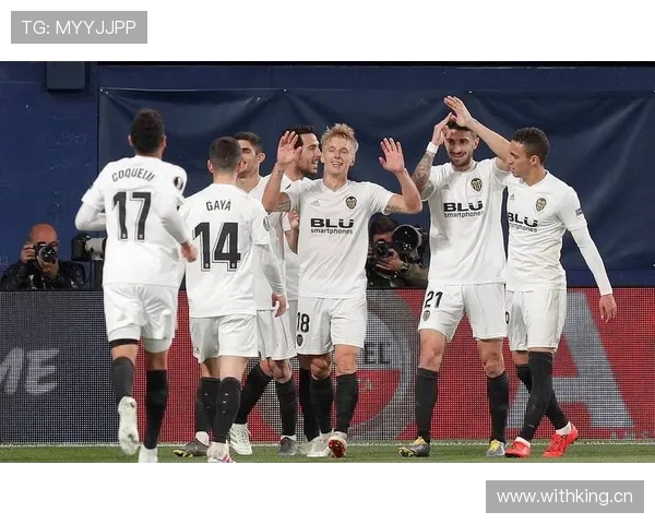 瓦伦西亚传统豪门地位面临考验，对西甲竞争格局带来阶段性影响