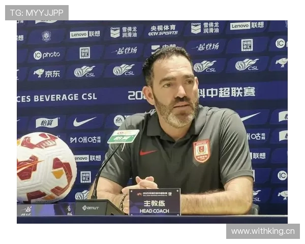 苏亚雷斯今天又被调侃了，饭店点餐像战术布置一样认真…