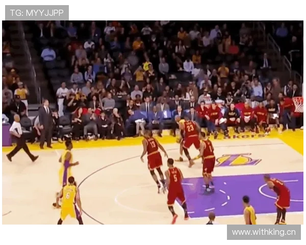 奥拉朱旺背身单打效率高出中心均值20%主导内线进攻