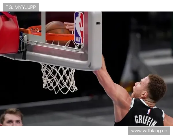 马里昂无球切入效率领跑锋线，防守覆盖改变太阳攻防节奏