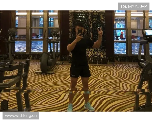 陈一冰前天买了个豪车，朋友圈那么高调，是要赶时髦还是另有隐情？